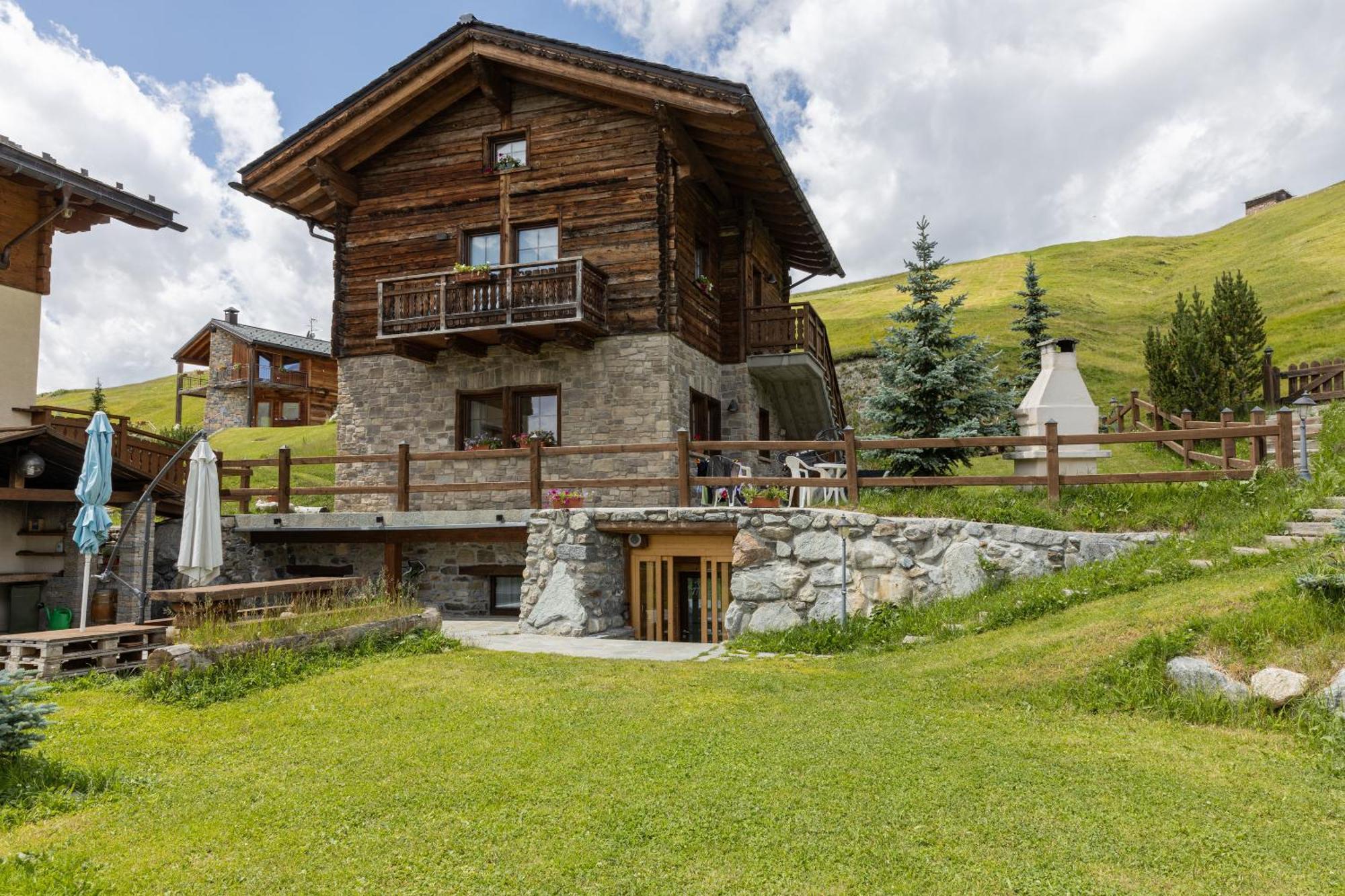 Pianeta Oro Avamposto Meteo Apartment Ливиньо Екстериор снимка